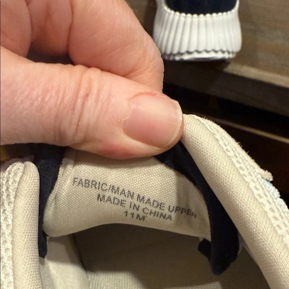 NEW IN BOX J/SLIDES Charlene Navy and‎ Cream Size 11